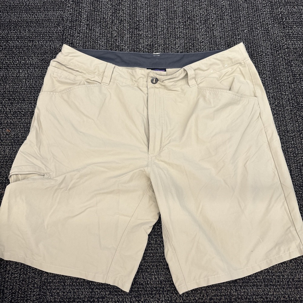 Patagonia GI III Men's Shorts Nylon Belted Hiking Outdoors 10" Size 40